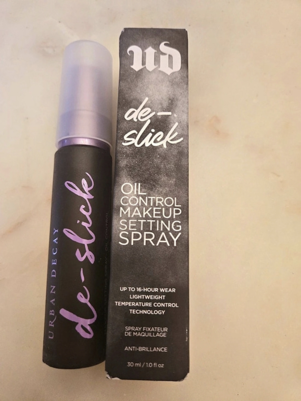 Urban Decay De-Slick Oil Control Makeup Setting Spray – Travel Size 30ml / 1.0 f